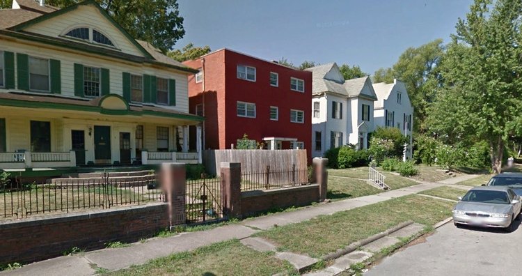 Image for Decatur IL: 6,500±SF 6 Unit Apartment Building at 615 W Prairie Ave Decatur, IL 62522 (Macon County)