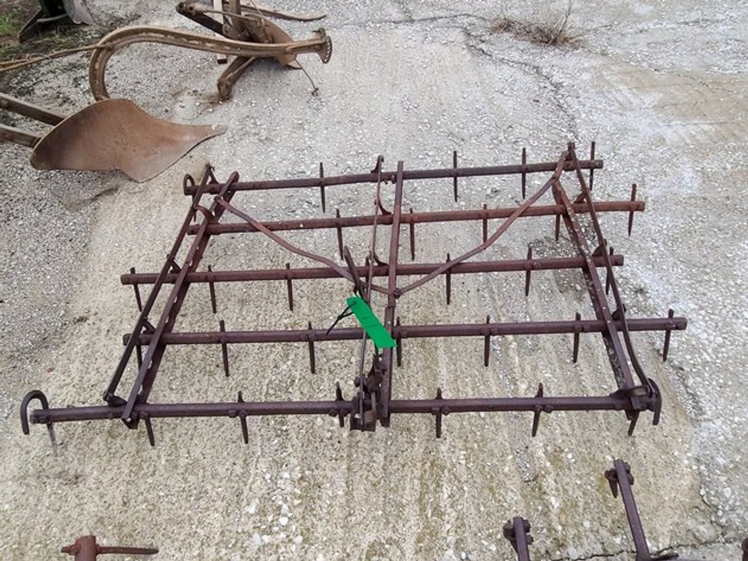 Image for FARMALL 460 TRACTOR & ANTIQUE MACHINERY TIMED ONLINE ONLY AUCTION!