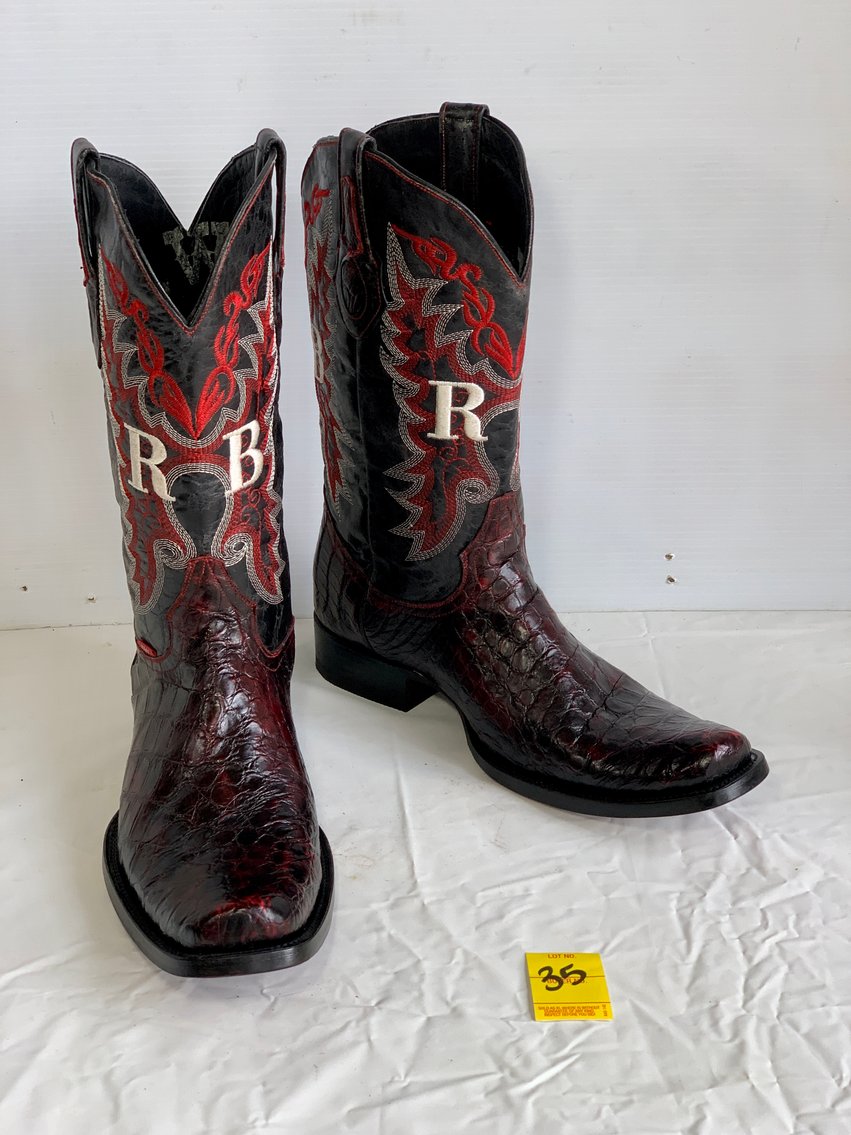 Image for Pensacola Country Club High-End Downsize