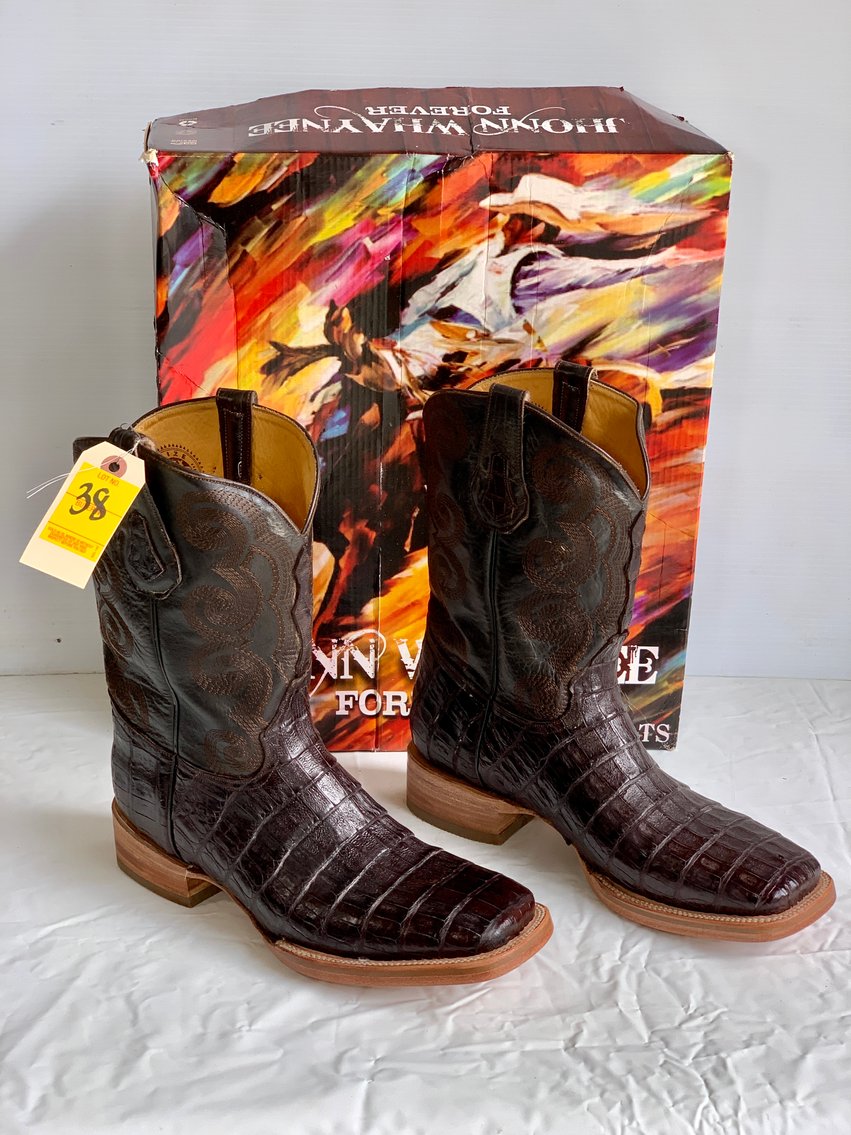 Image for Pensacola Country Club High-End Downsize