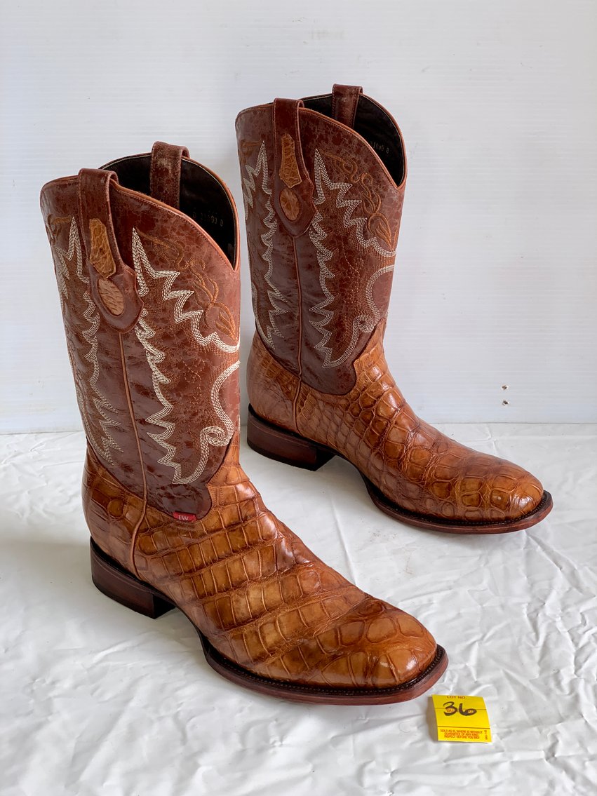 Image for Pensacola Country Club High-End Downsize