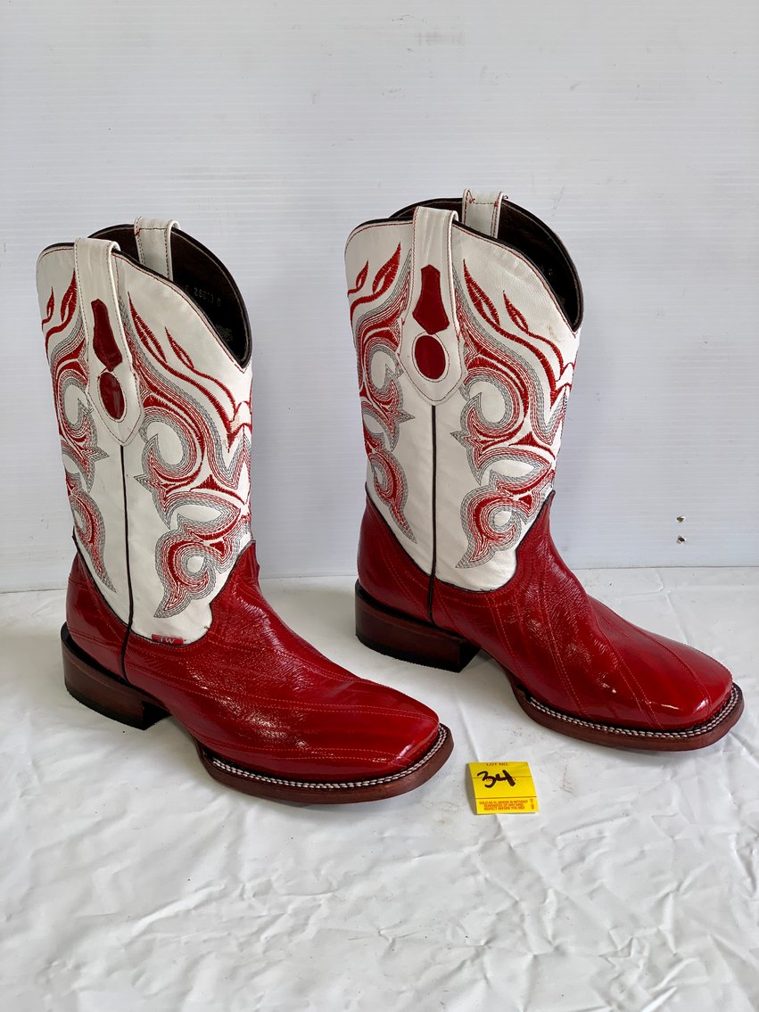 Image for Pensacola Country Club High-End Downsize