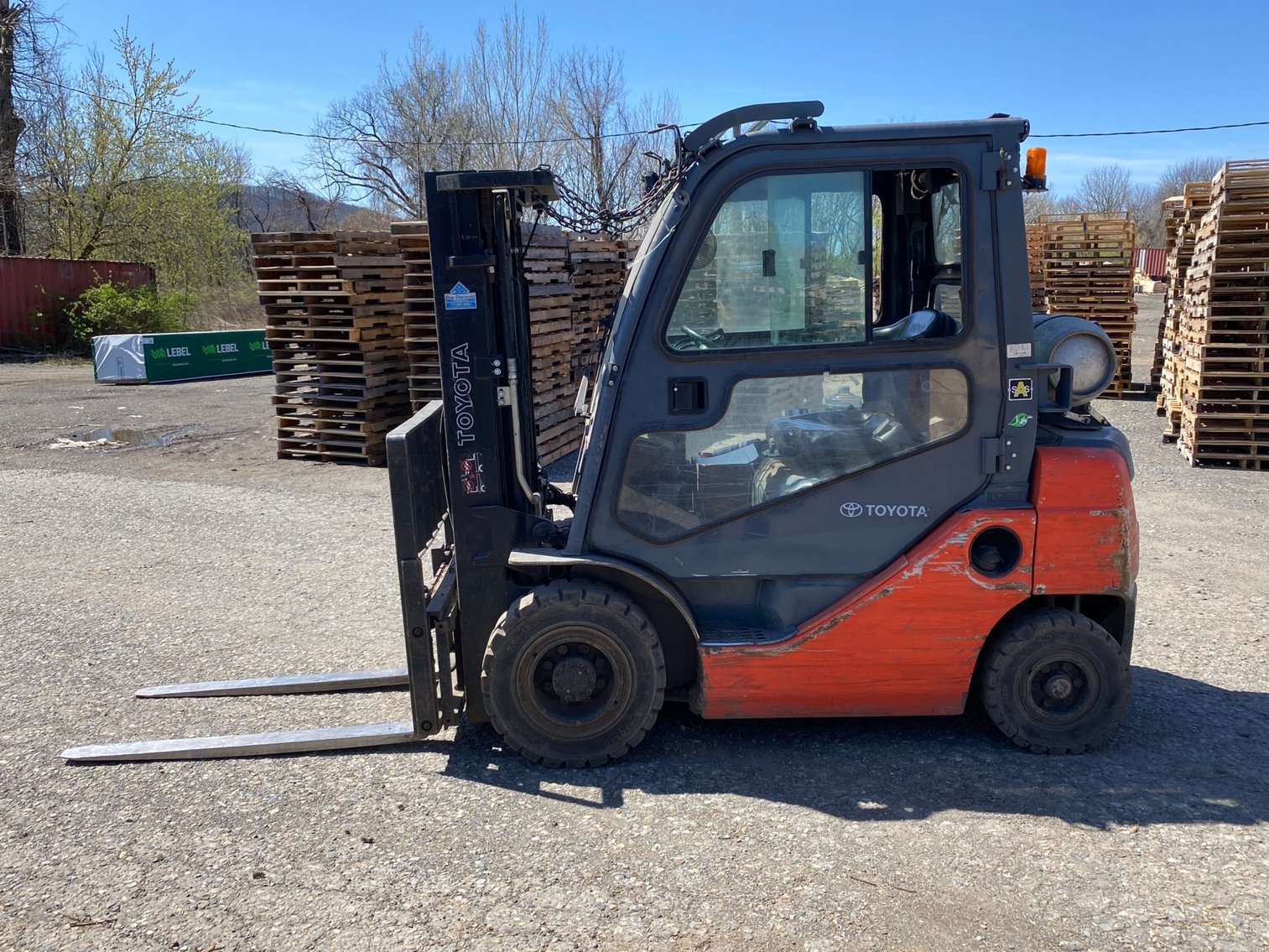 Image for Pallet Manufacturer -Peterbilt Tractors & Trailers
