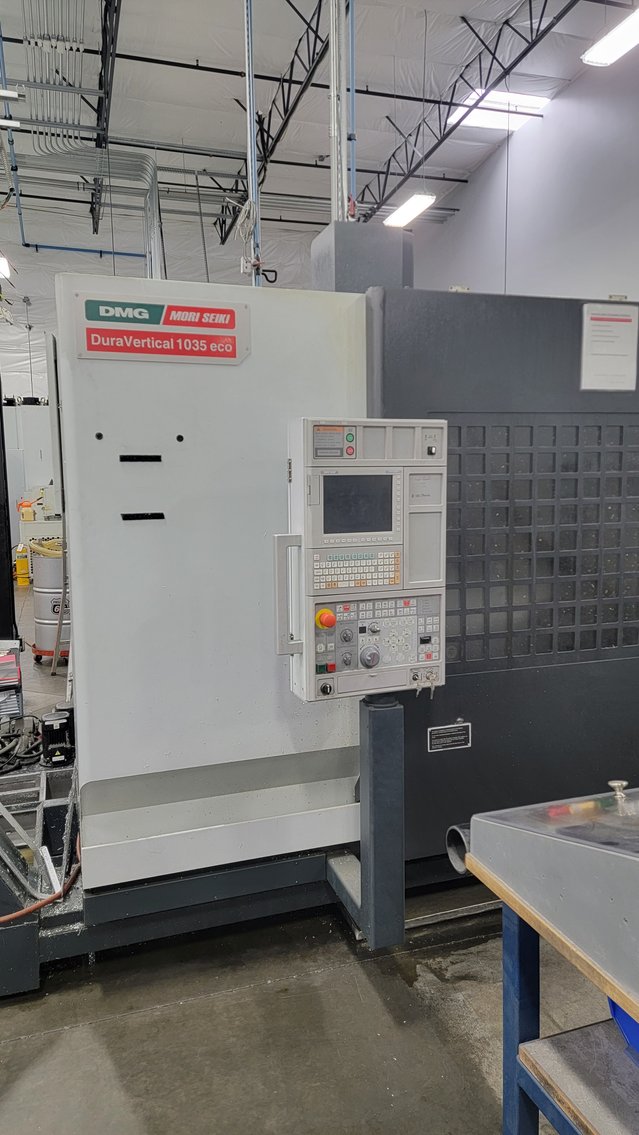 Image for Everett, WA: Short Notice Sale of 5 CNC Vertical Machining Centers