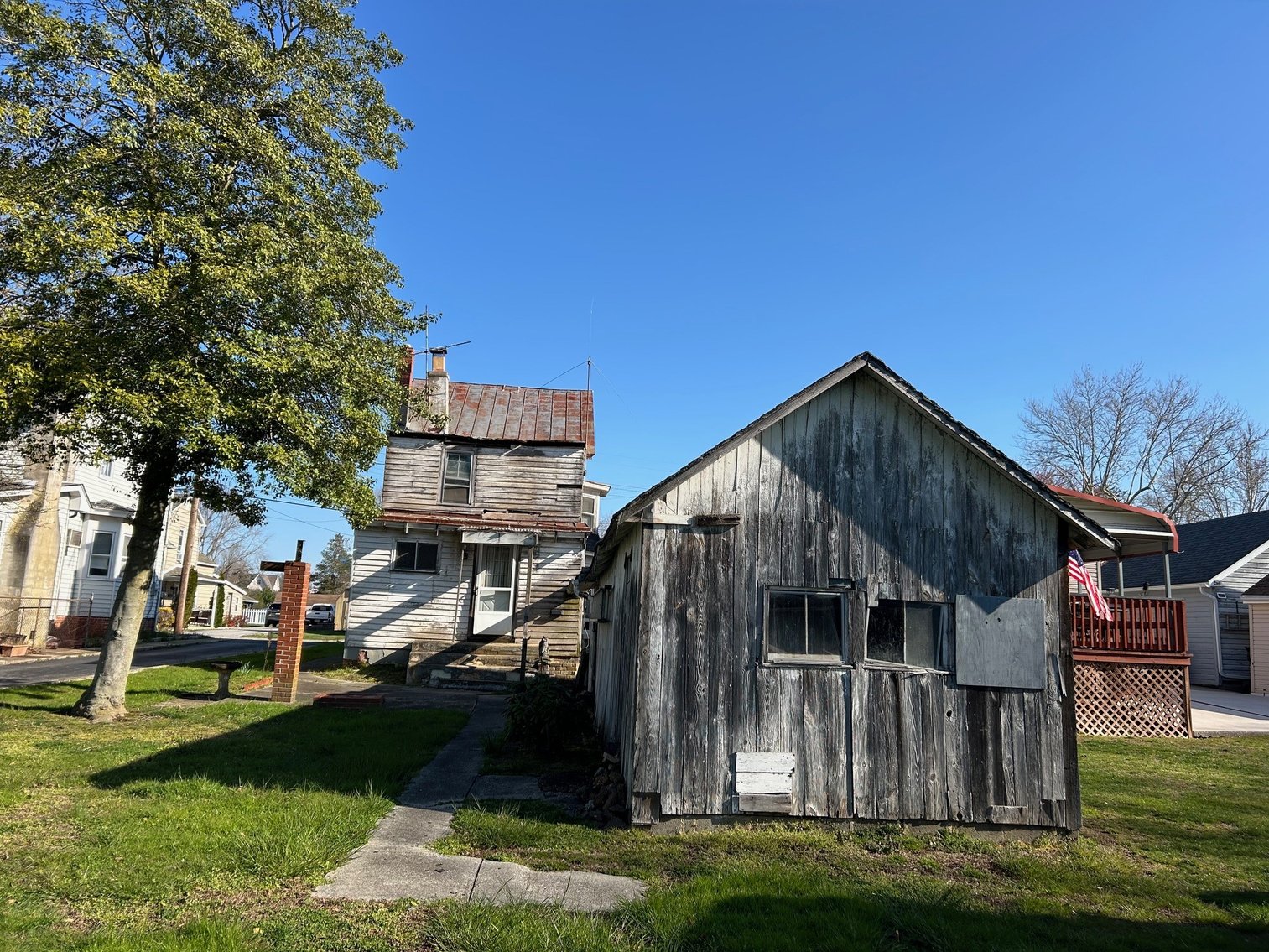 Image for Seller Ordered Online Auction - 1,278 +/- SF Two-Story Dwelling on 32' x 180' Lot