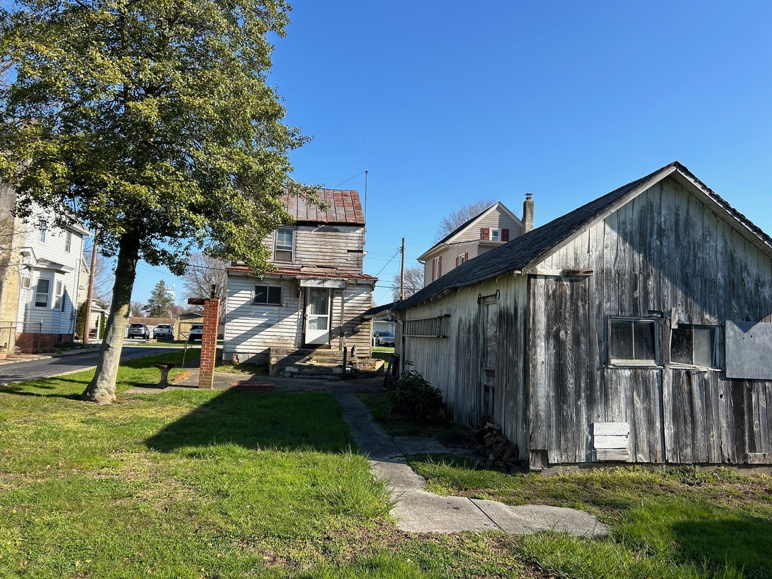 Image for Seller Ordered Online Auction - 1,278 +/- SF Two-Story Dwelling on 32' x 180' Lot