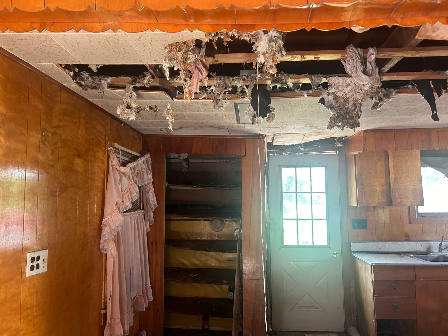 Image for Seller Ordered Online Auction - 1,278 +/- SF Two-Story Dwelling on 32' x 180' Lot