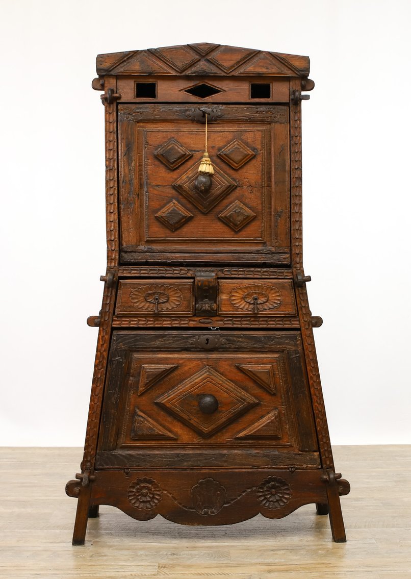 Image for Fine and Decorative Arts | June 13, 2024 at 10:00 AM