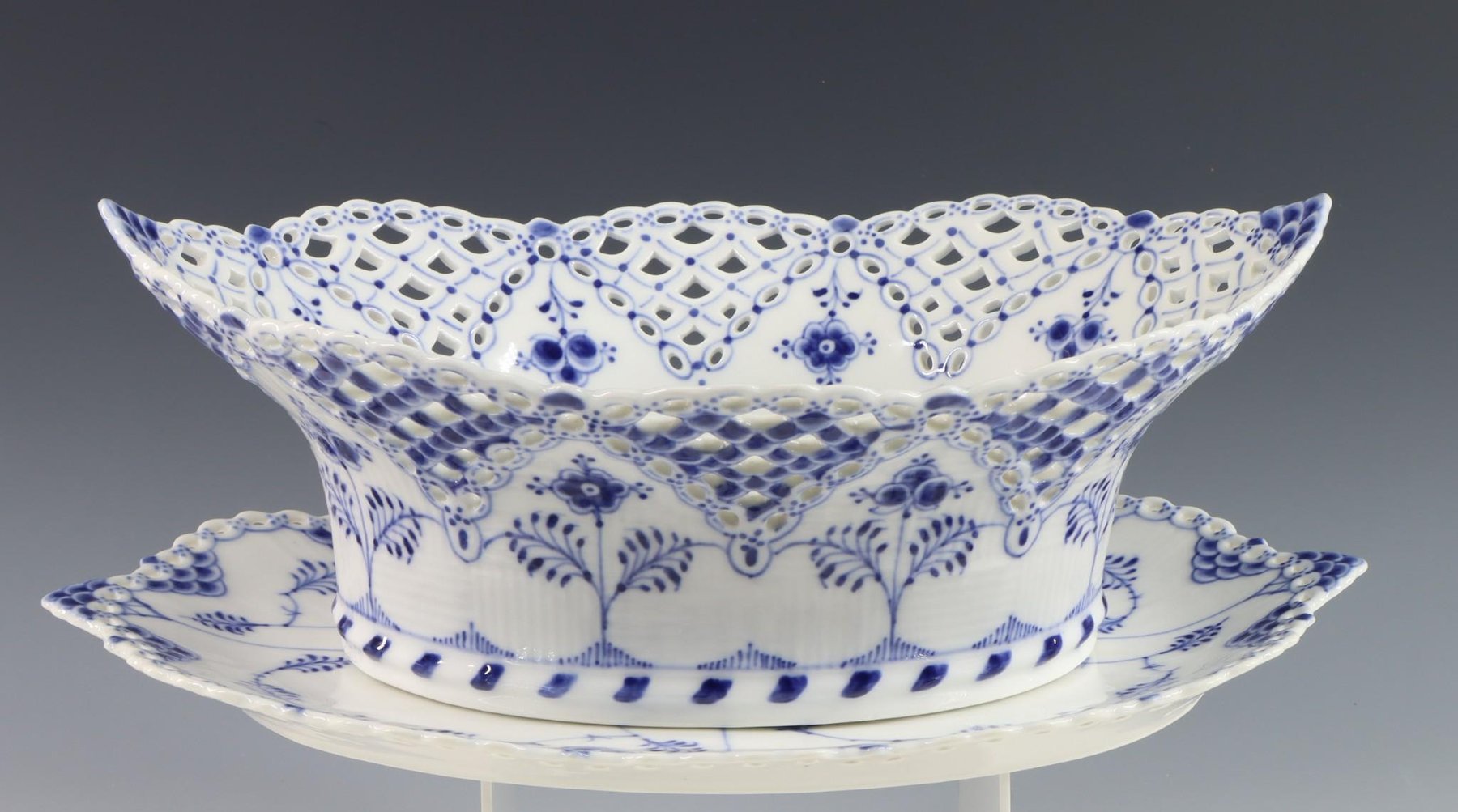 Image for Fine and Decorative Arts | June 13, 2024 at 10:00 AM