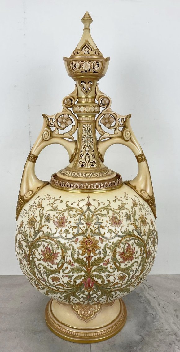 Image for Home & Decor | December 5, 2024 at 8:00 PM