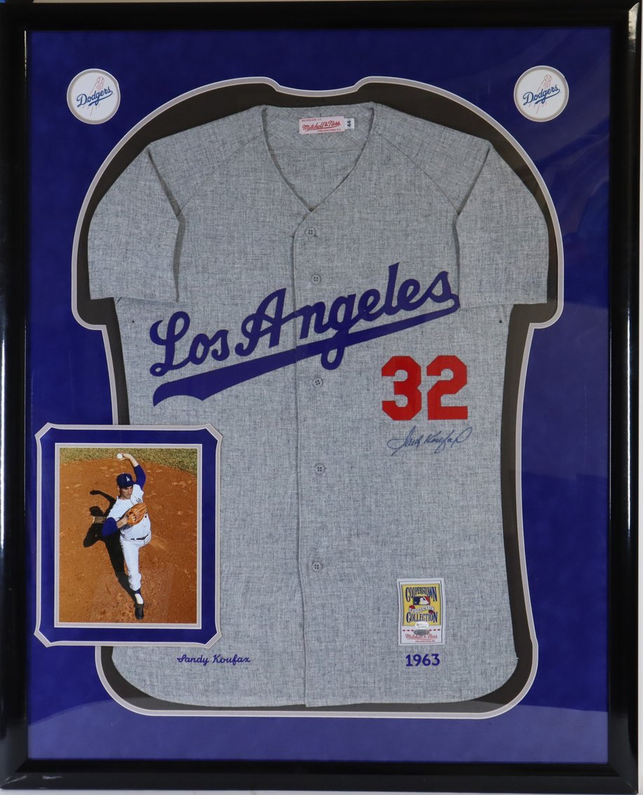 Image for Sports Memorabilia | April 29, 2025 at 10:00 AM