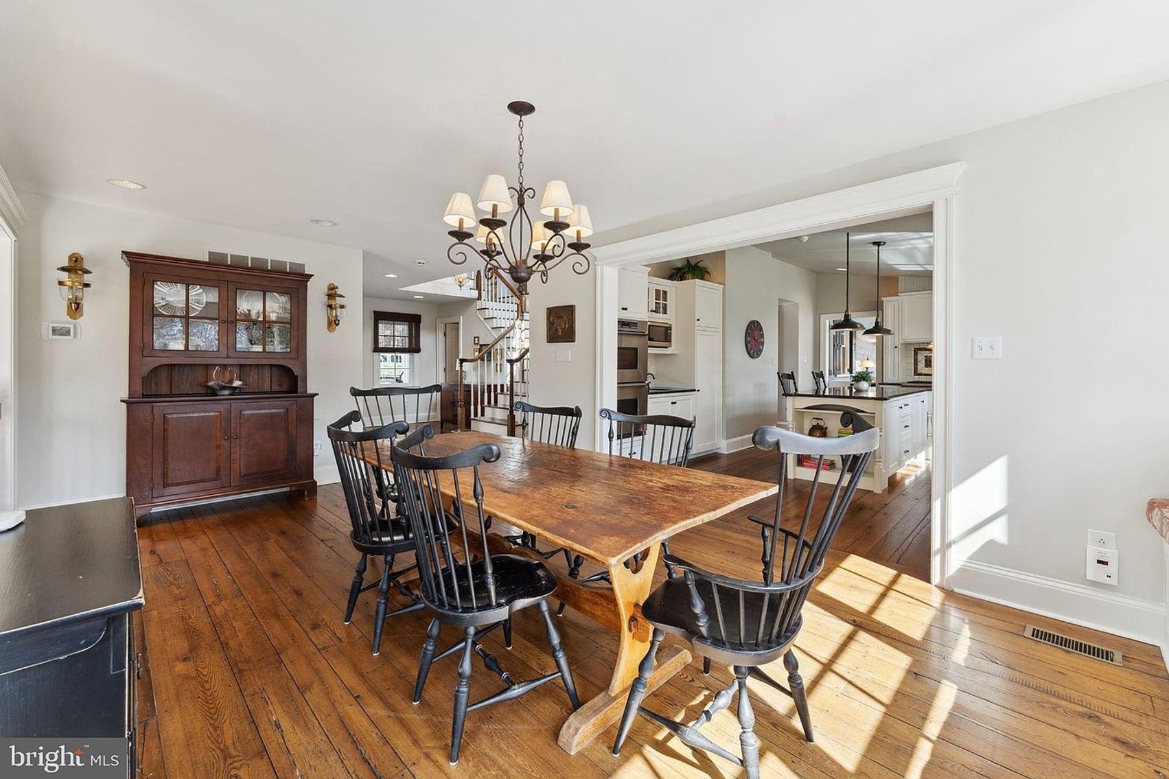 Image for Estate Sale | Berwyn, PA | June 2, 2025 at 8:00 PM