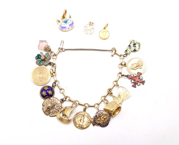 Image for Estate Sale | Wayne, PA | June 5, 2025 at 8:00 PM