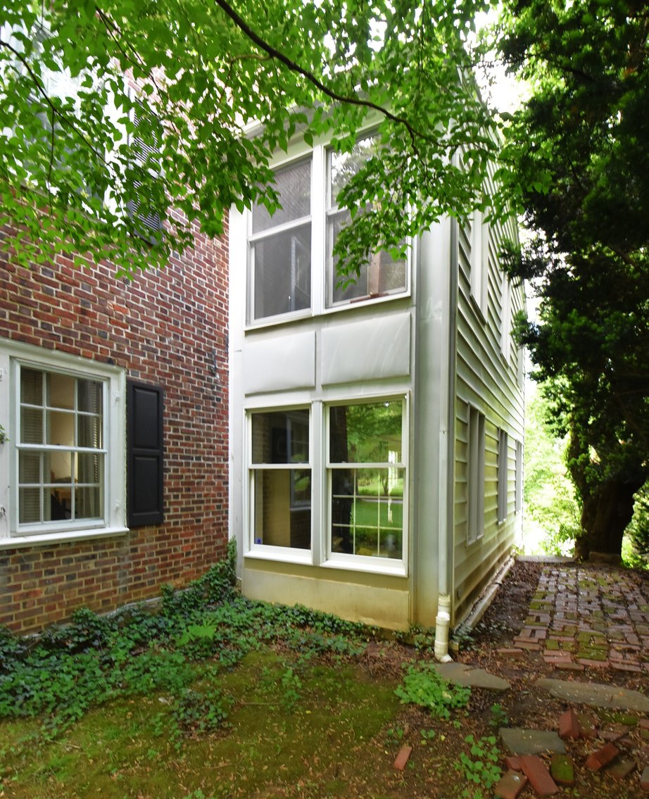 Image for Sold! Real Estate For Auction | 19 Farm Road, Wayne, PA 19087 | July 17, 2025 at 4:00 PM