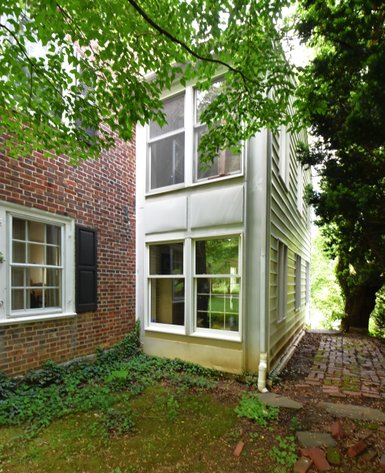 Image for Sold! Real Estate For Auction | 19 Farm Road, Wayne, PA 19087 | July 17, 2025 at 4:00 PM