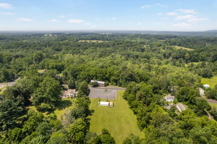 Image for Sold! Real Estate For Auction | Ravens Nest Tavern | 625 Old Bethlehem Road, Quakertown, PA  18951 |  September 23, 2025 at 12:00 PM