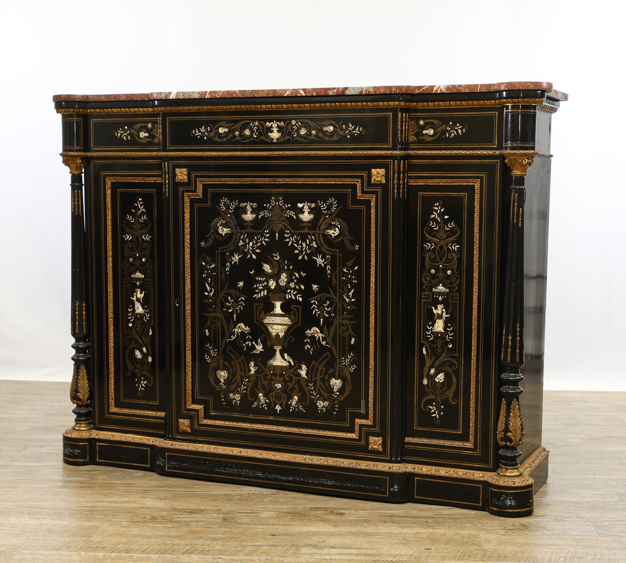 Image for Fine and Decorative Arts | September 4, 2025 at 10:00 AM