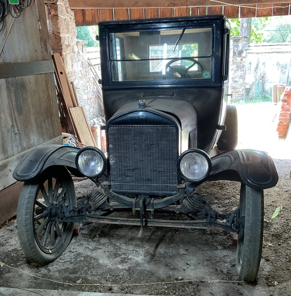 Image for Estate Sale | Phoenixville, PA | September 22, 2025 at 8:00 PM