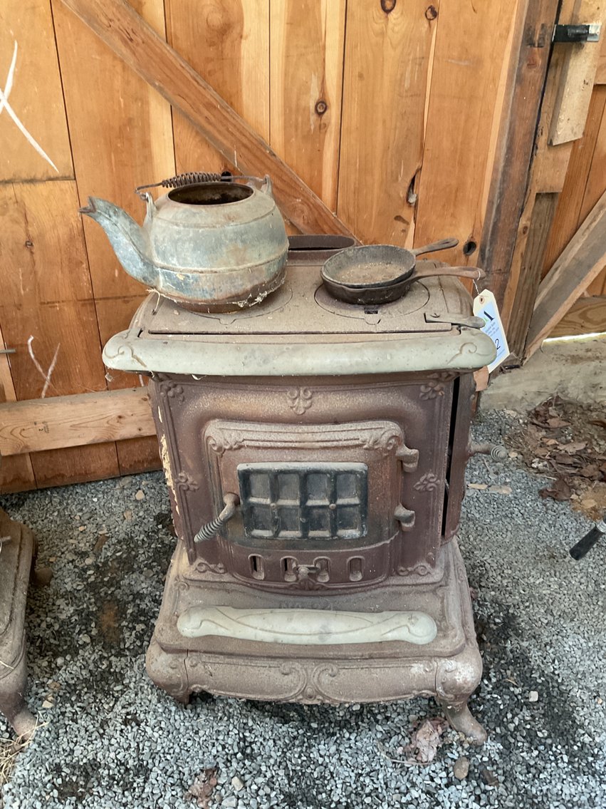 Image for Estate Sale | Oley, PA | September 29, 2025 at 8:00 PM