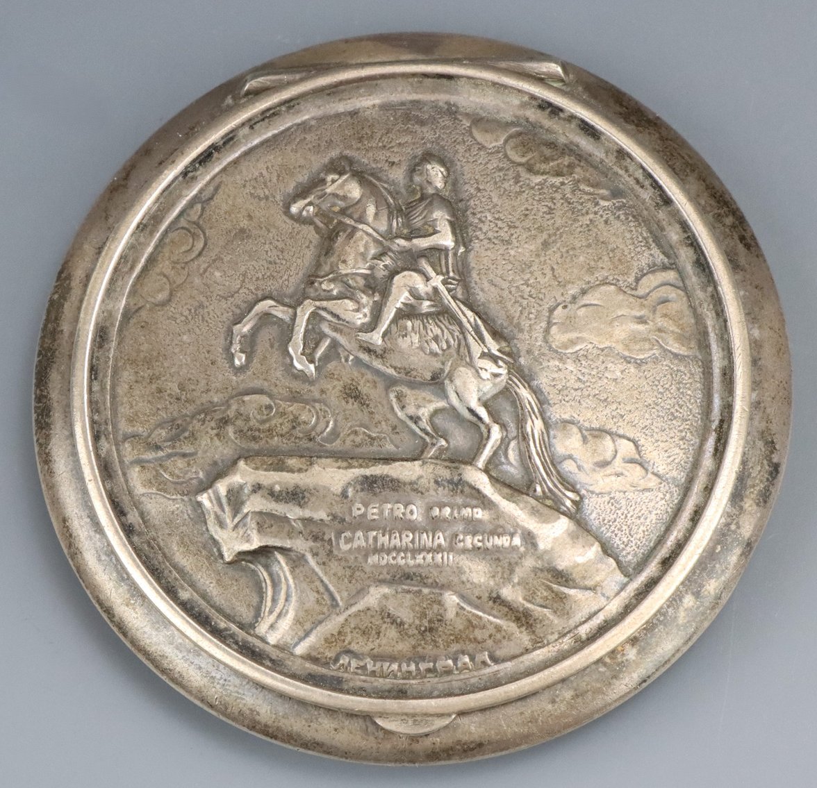 Image for Vintage Accessories | October 8, 2025 at 8:00 PM