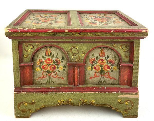 Image for Home & Decor | November 6, 2025 at 8:00 PM