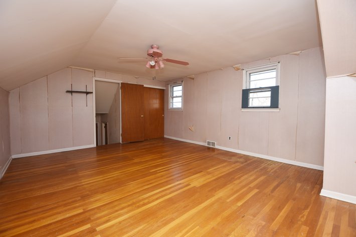 Image for Sold! Real Estate For Auction | 217 Cherry Lane, Lansdale, PA 19446 | December 16, 2025 at 4:00 PM