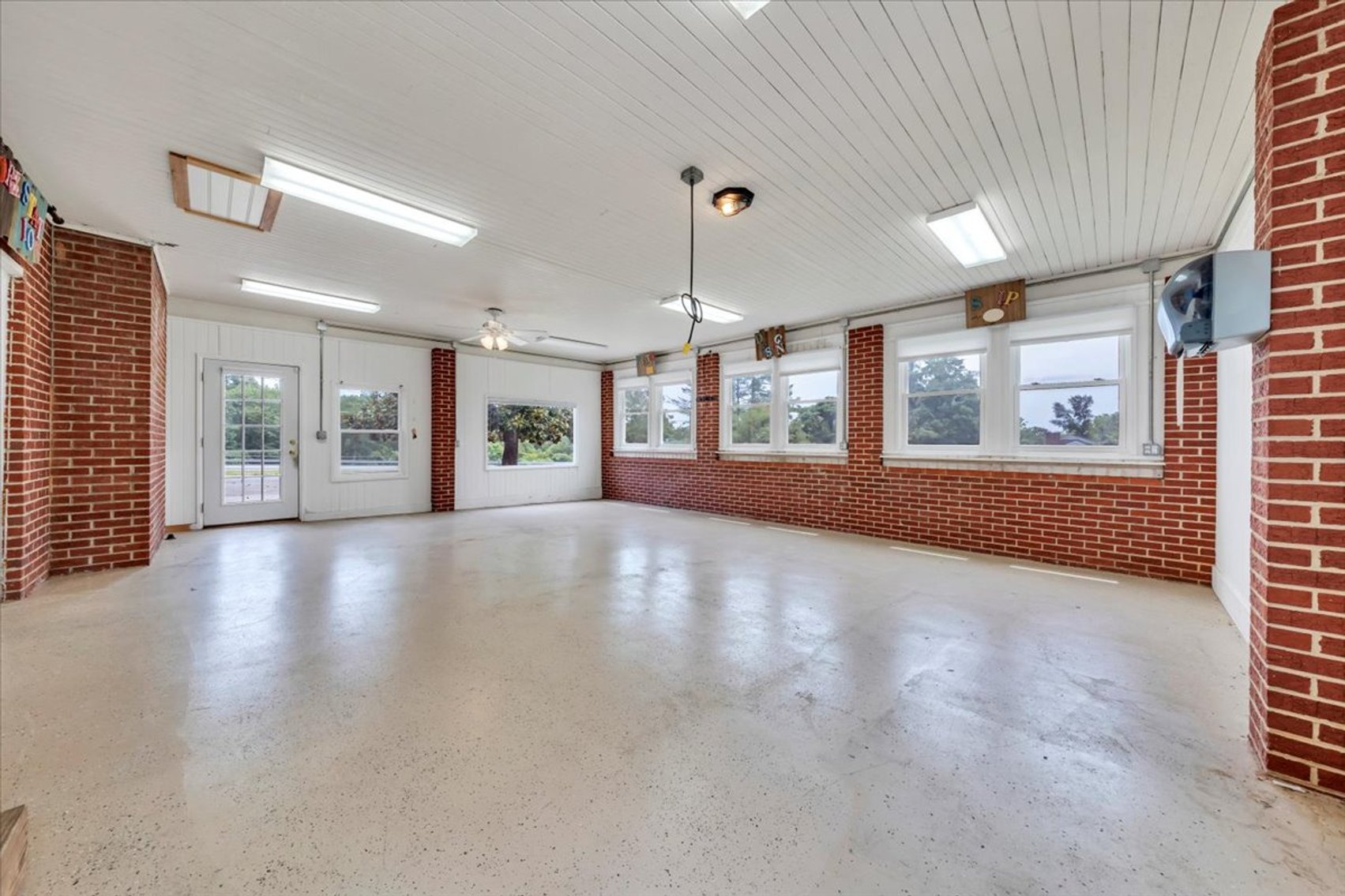 Image for 19503 Virgil H Goode Hwy Online Real Estate Auction