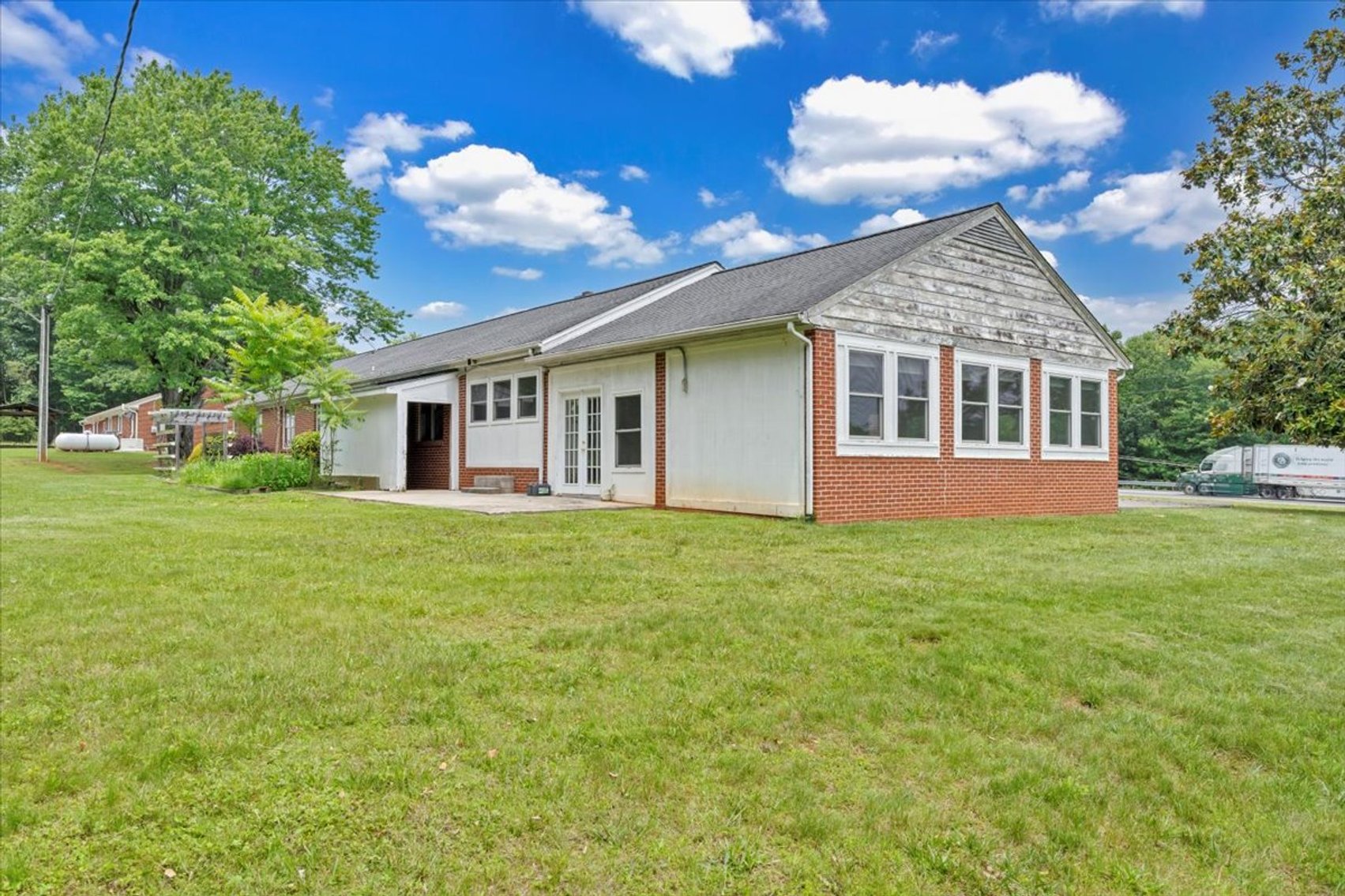 Image for 19503 Virgil H Goode Hwy Online Real Estate Auction