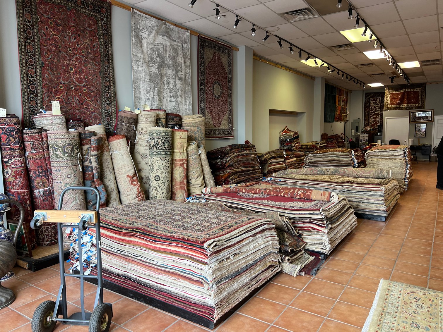 Image for Aytek Rugs | Fine Handmade & Oriental Area Rugs 1