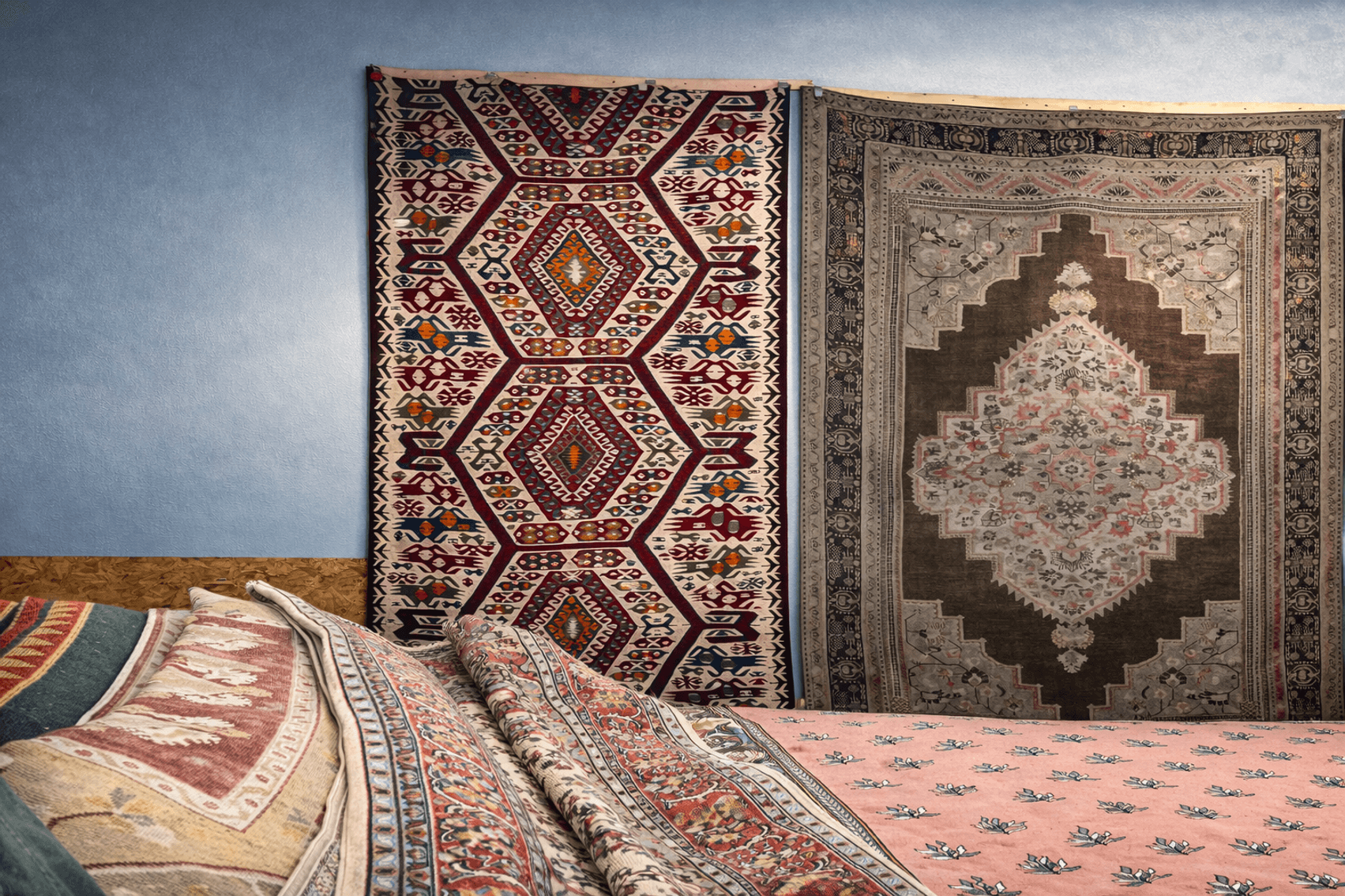 Image for Aytek Rugs | Fine Handmade & Oriental Area Rugs 1