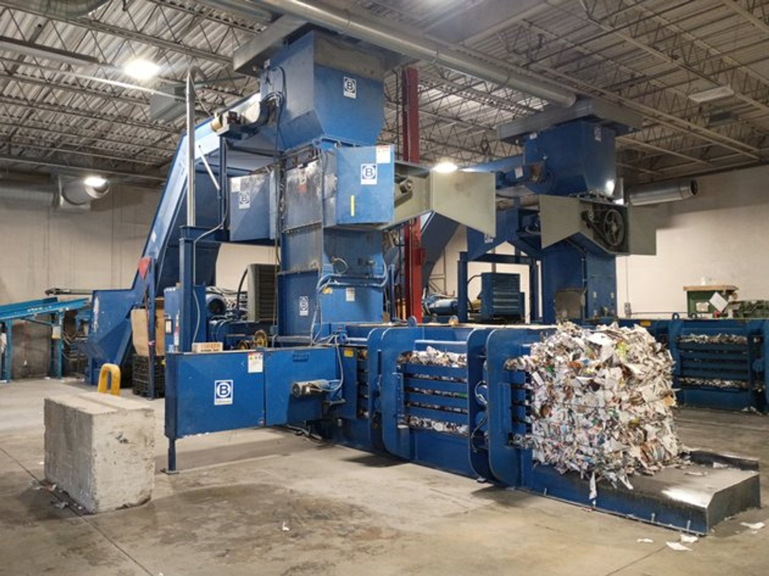 Image for Hudson News, Nashua, NH - Truck Fleet & Distribution Center Equipment