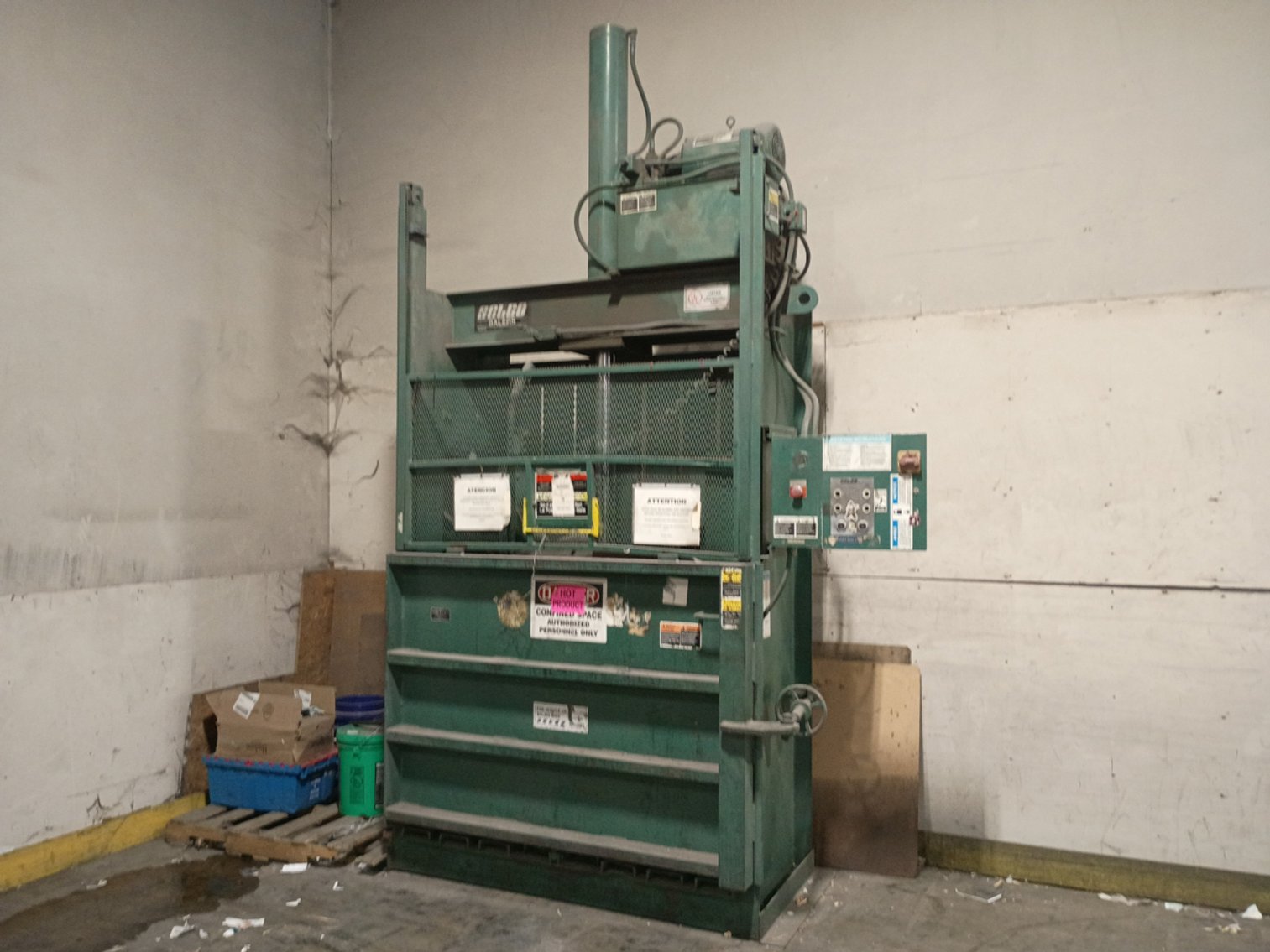 Image for Hudson News, Nashua, NH - Truck Fleet & Distribution Center Equipment