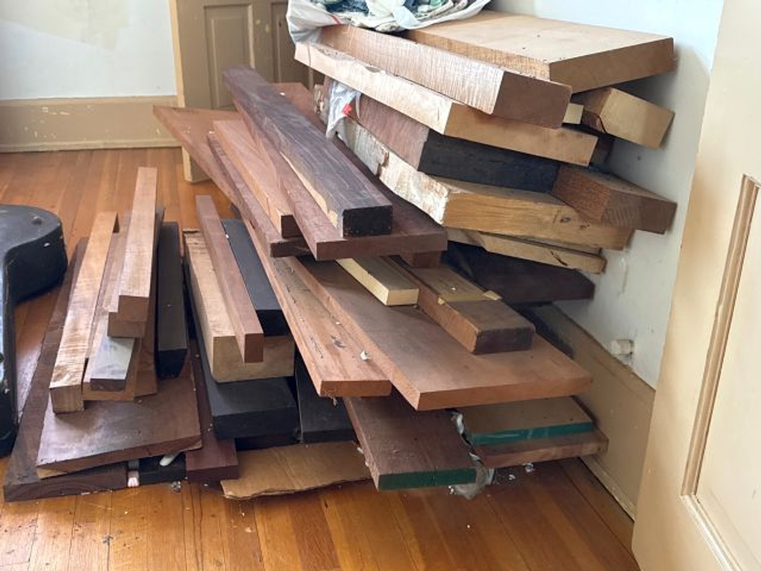 Image for MT VERNON-ANTIQUES-SLAG GLASS LAMPS-WOODWORKING