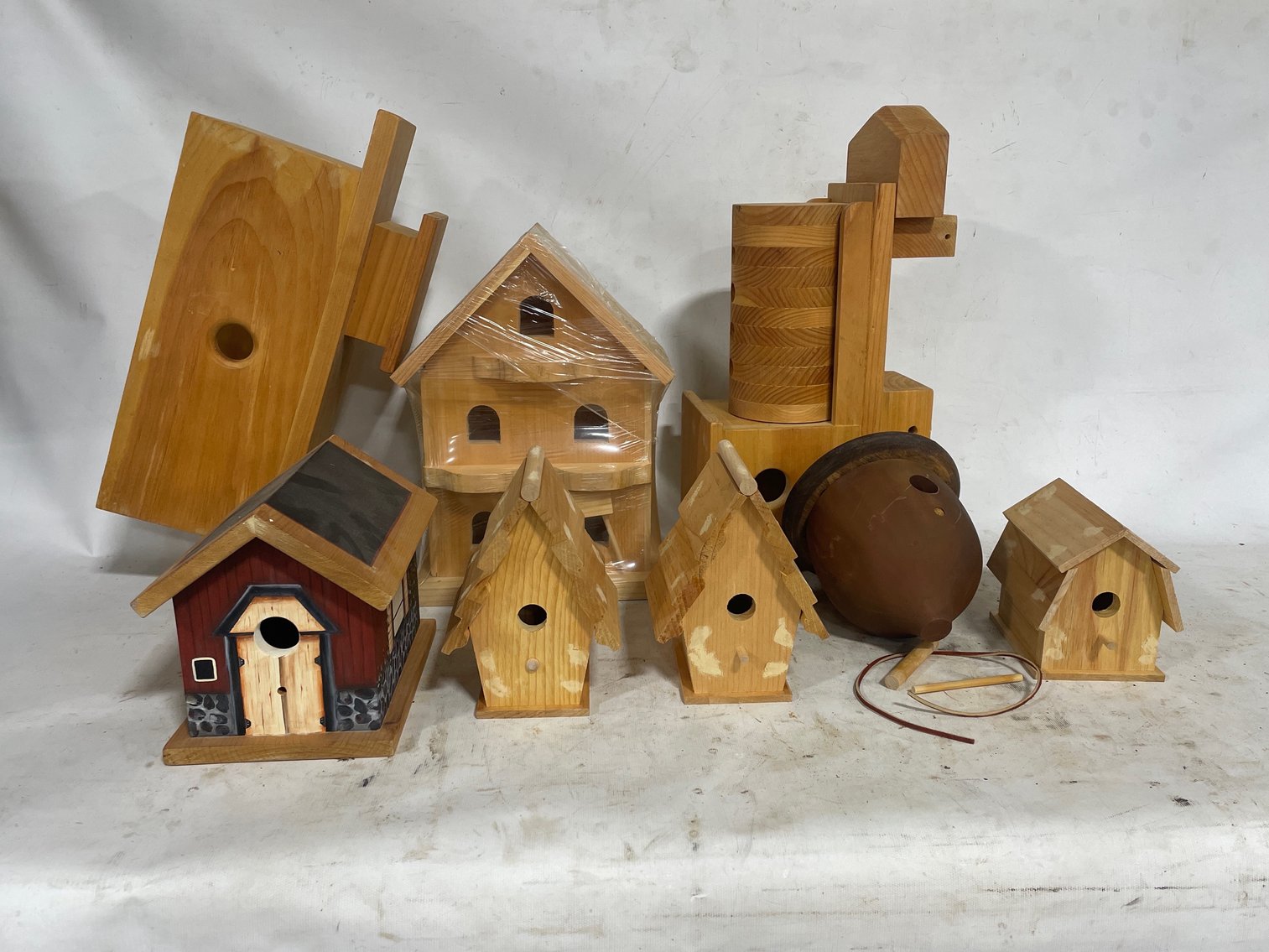 Image for WALL ST APRIL ONLINE ONLY