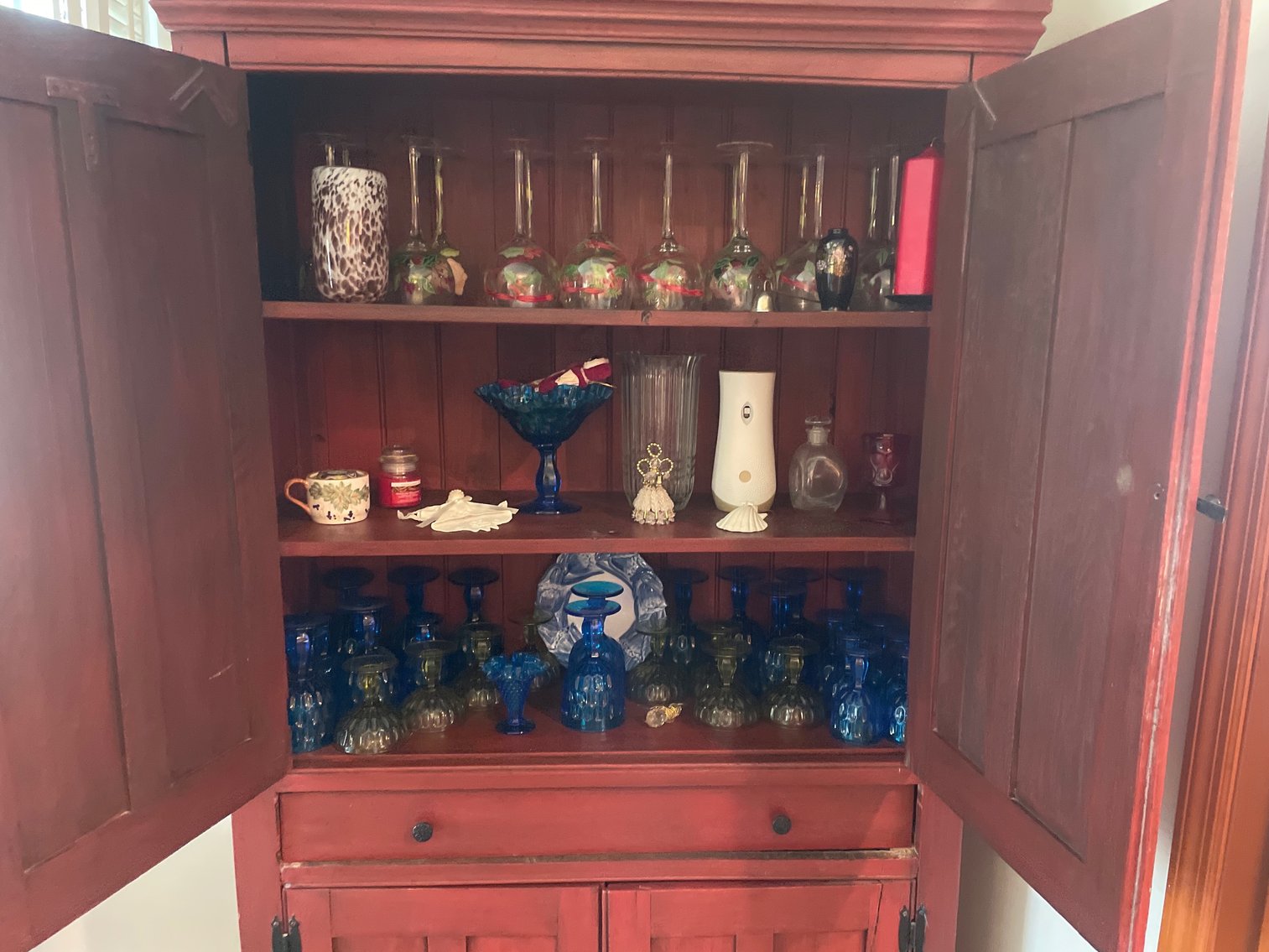 Image for NEWARK, OH - FURNITURE-ANTIQUES-FLY FISHING