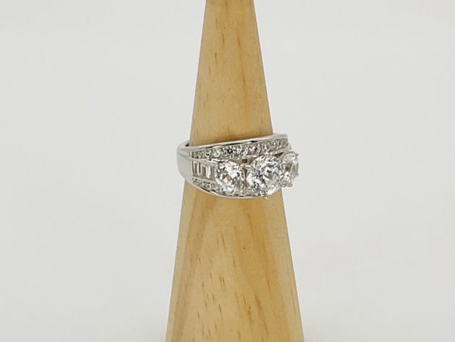 Image for Jewelry June 2023