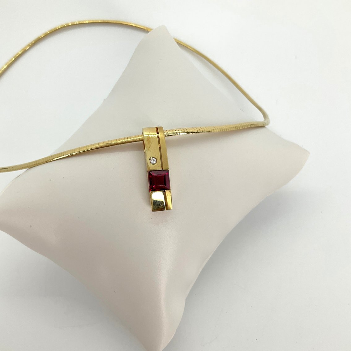 Image for Isabelle G. Clark Estate Jewelry Auction