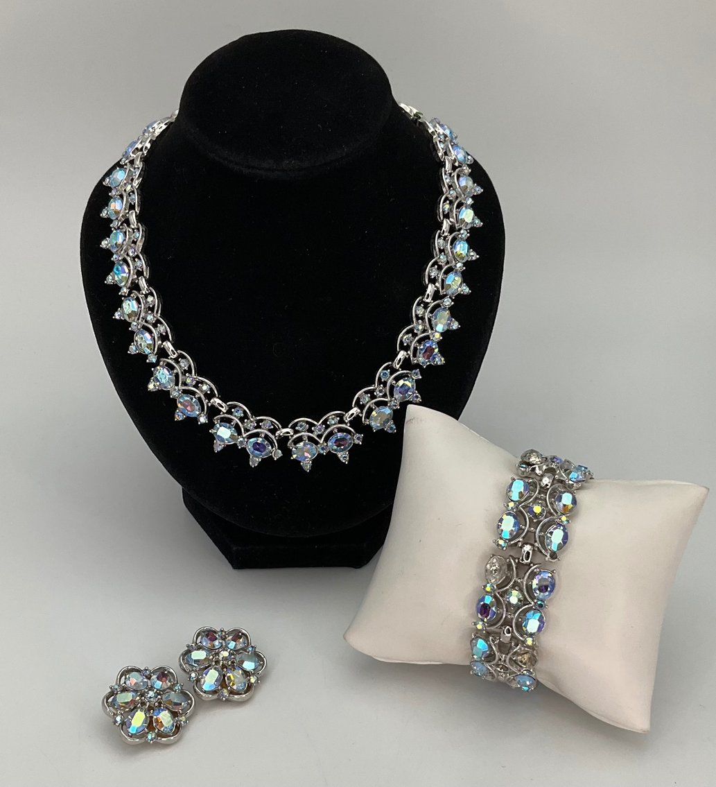 Image for Glitz & Glam for Mom & More! - May Jewelry 2025