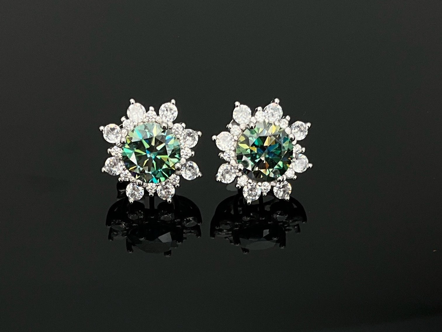 Image for The Glitz & Glitter Gallery: Buy It Now