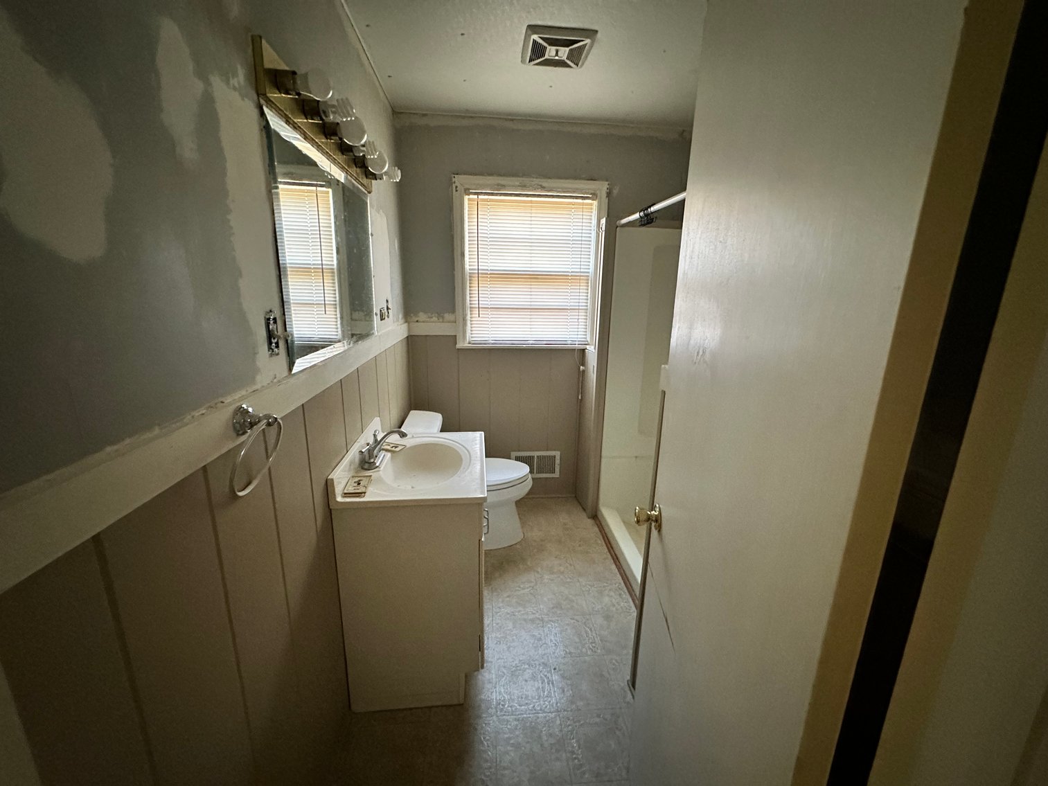 Statesville Home Auction