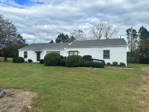 Image for Yadkinville Charming Country Home