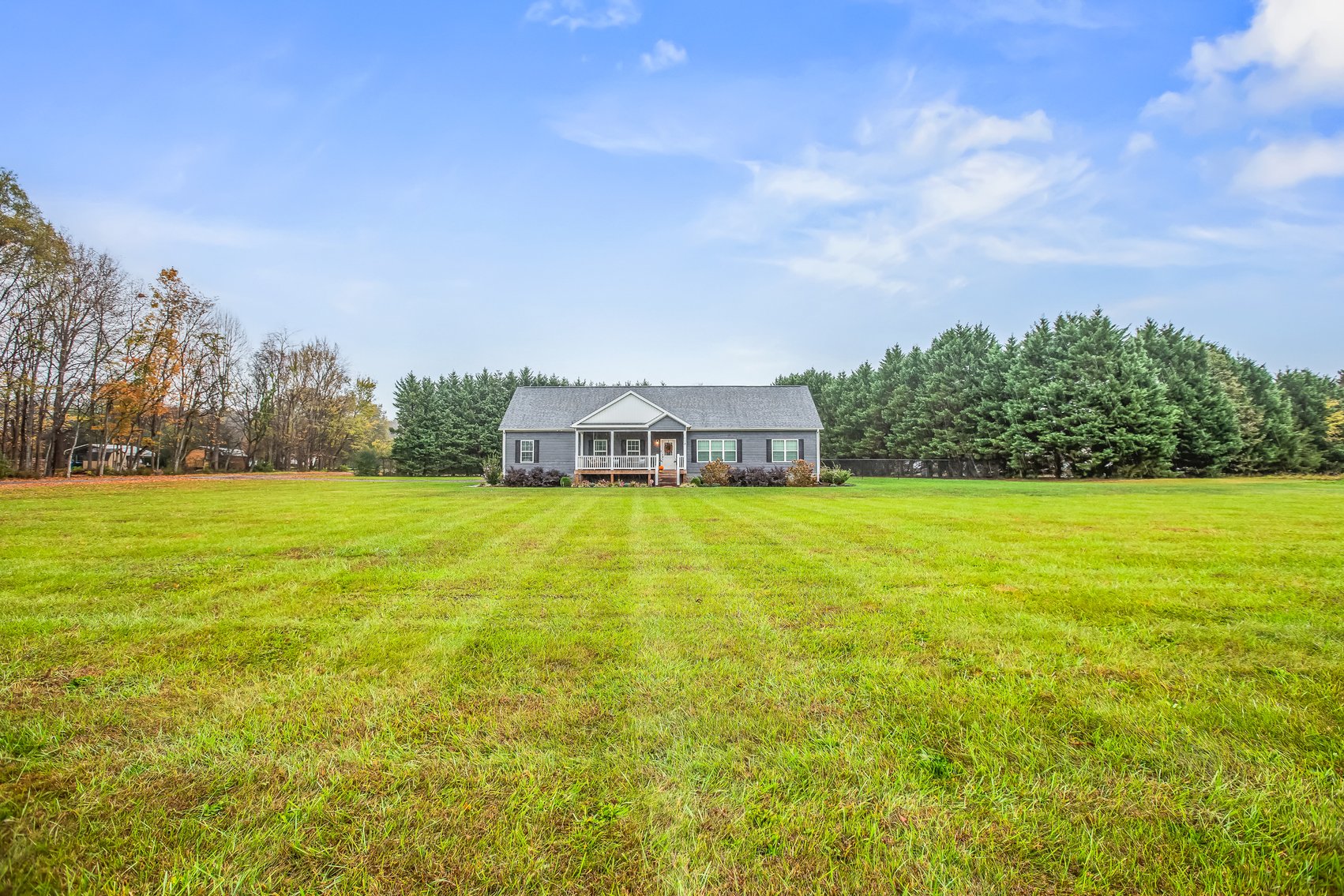 Davie County Home-Modern Living with Countryside Charm!