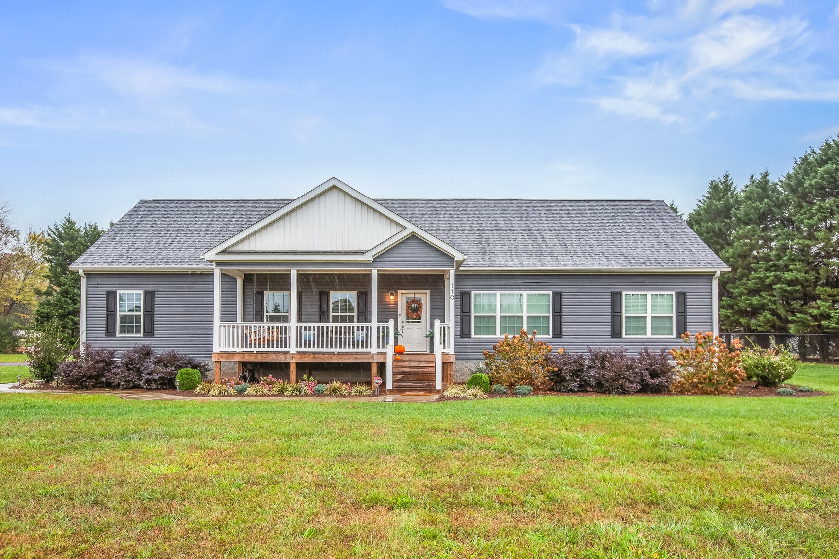 Davie County Home-Modern Living with Countryside Charm!