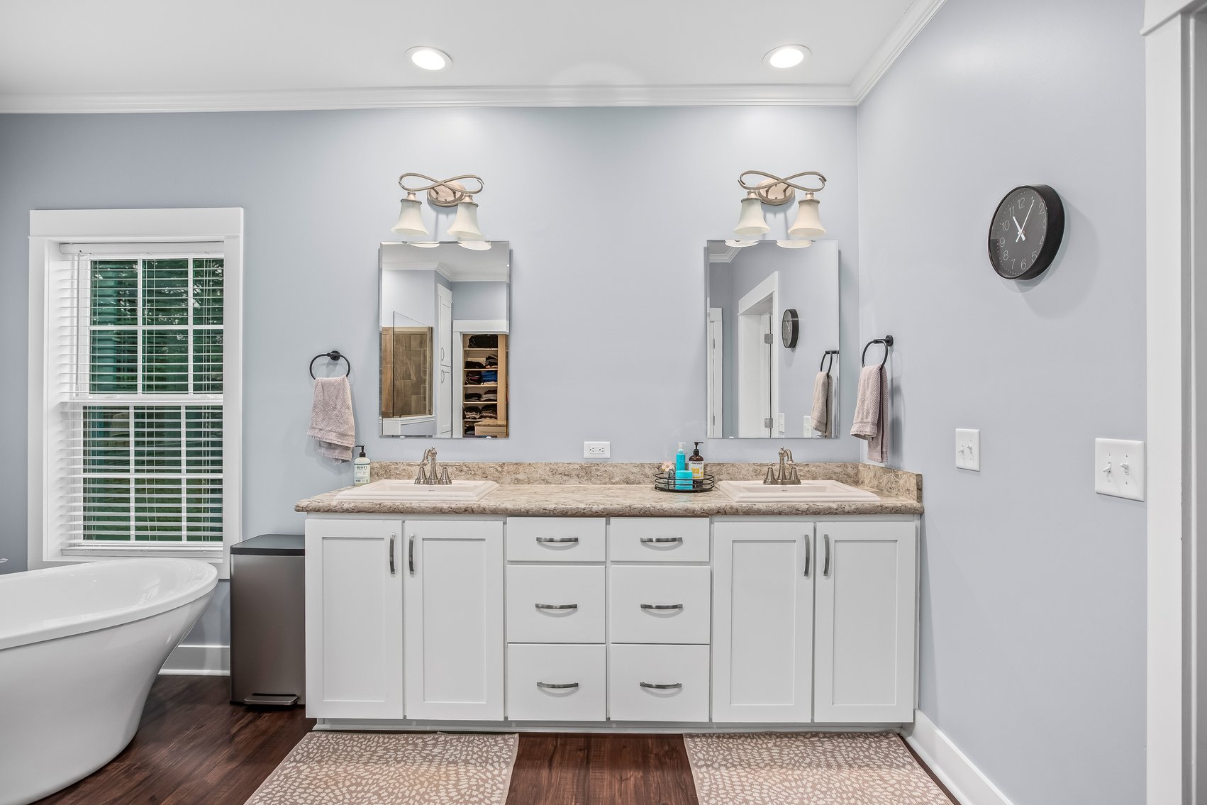 Davie County Home-Modern Living with Countryside Charm!