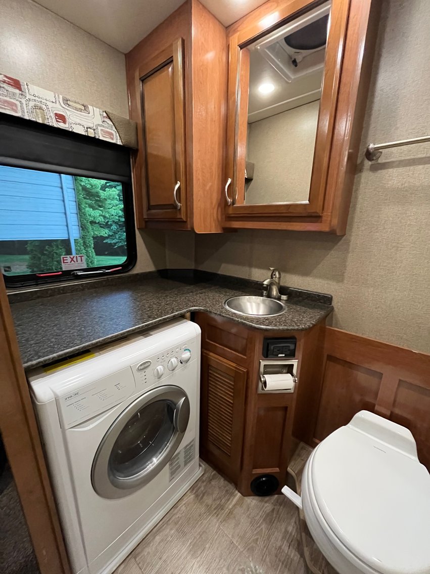 2019 Fleetwood Bounder Model 36F (39 ft long) Motorhome