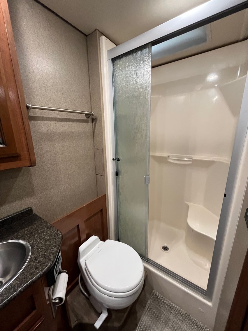 2019 Fleetwood Bounder Model 36F (39 ft long) Motorhome