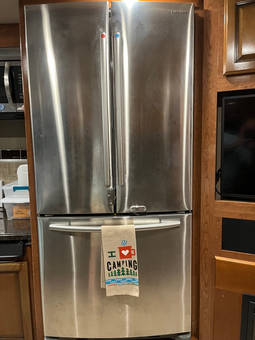 2019 Fleetwood Bounder Model 36F (39 ft long) Motorhome