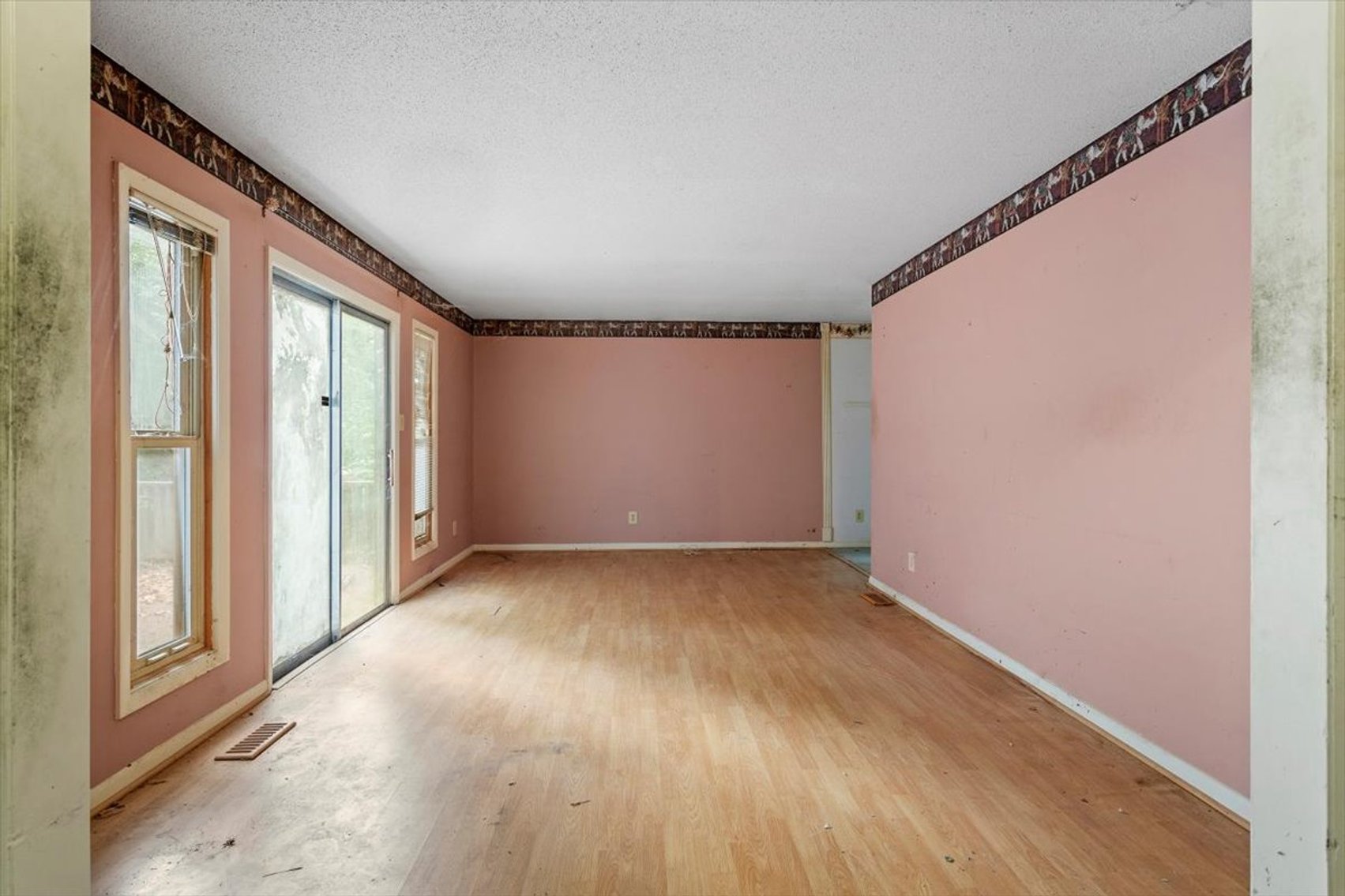 Hidden Gem with Reno Potential - Raleigh, NC