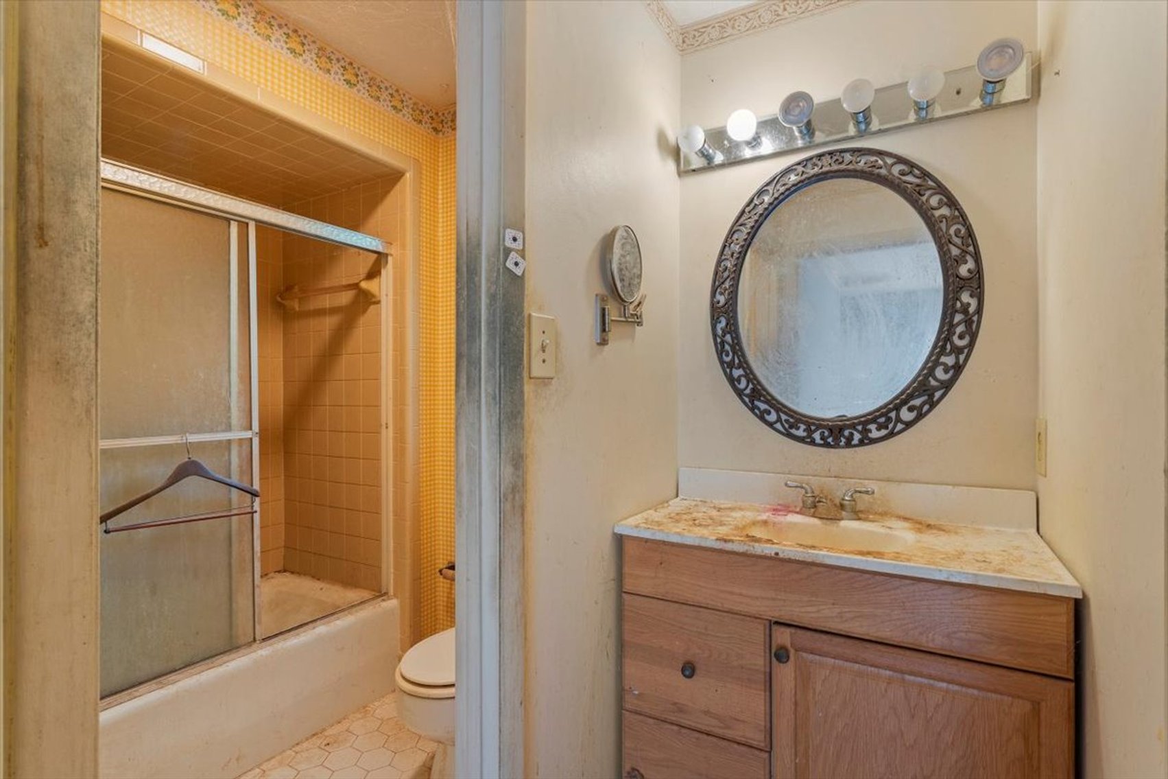 Hidden Gem with Reno Potential - Raleigh, NC