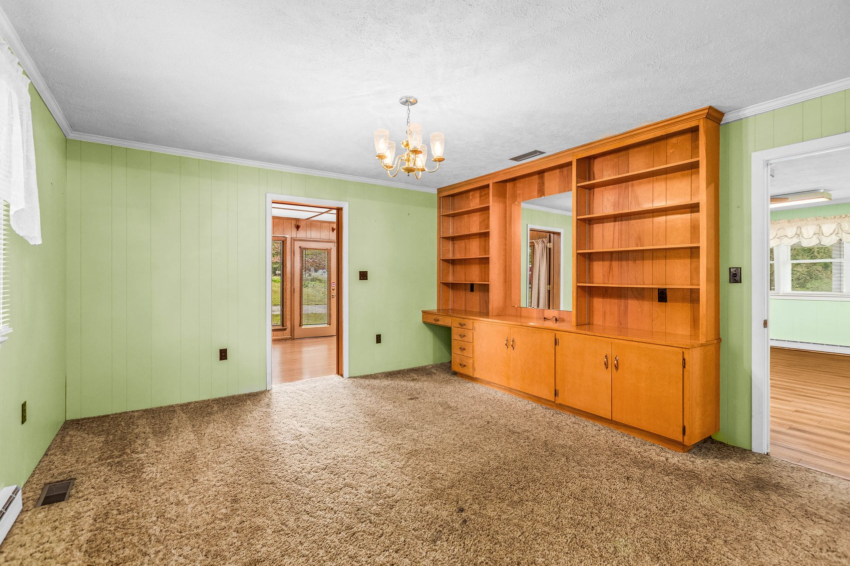 Salisbury Home on 4.5± Acres